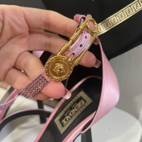 BNIB AUTHENTIC FENDIxVERSACE collab, pink triple crystal strap, safety pin heels - Picture 7 of 7